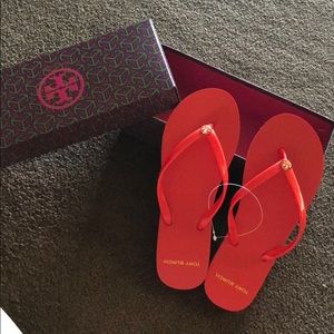 NWT Tory Flip Flops